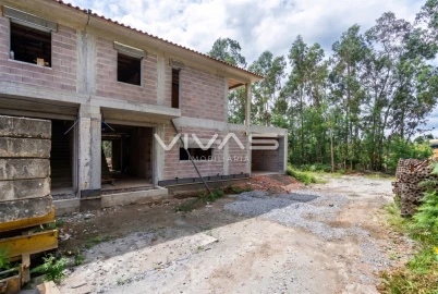 Moradia T3 para Venda em Vila de Prado