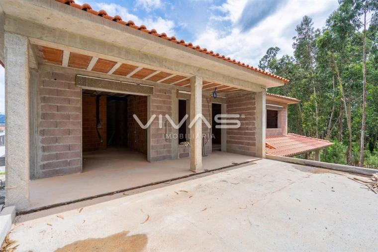 Moradia T3 para Venda em Vila de Prado Foto 14