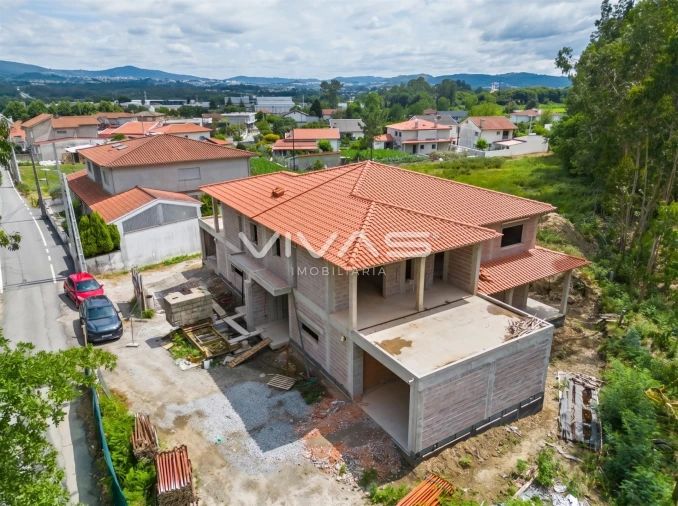 Moradia T3 para Venda em Vila de Prado Foto 43