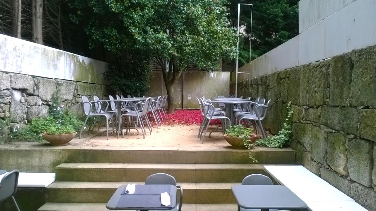 Moradia T4 para Venda em Lordelo do Ouro e Massarelos Foto 6
