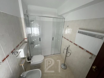 Apartamento T1 para Arrendamento em Cacém e São Marcos