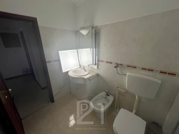 Apartamento T1 para Arrendamento em Cacém e São Marcos