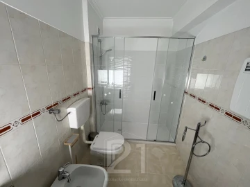 Apartamento T1 para Arrendamento em Cacém e São Marcos