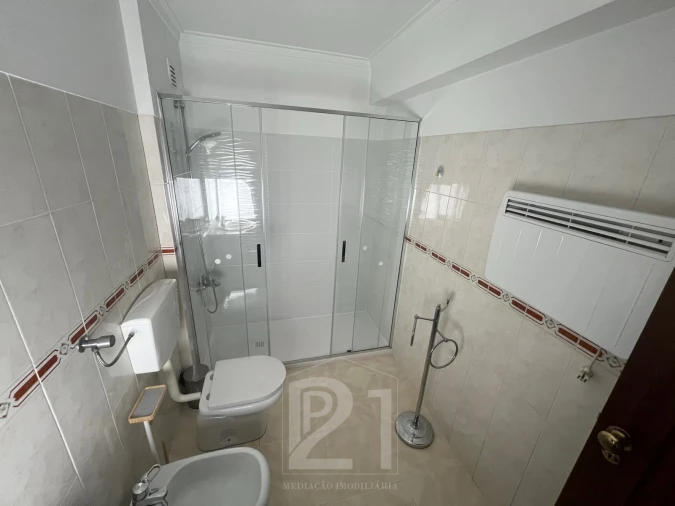 Apartamento T1 para Arrendamento em Cacém e São Marcos Foto 4