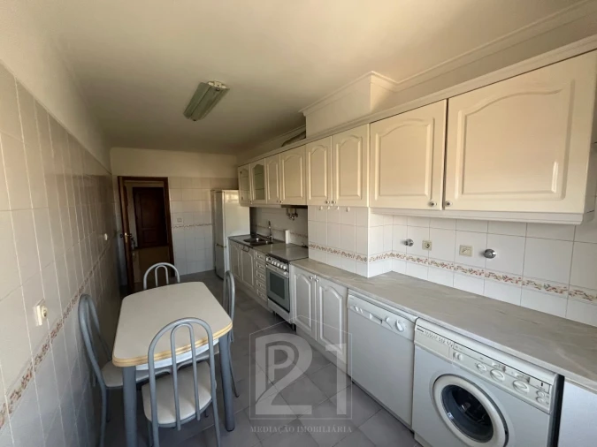 Apartamento T1 para Arrendamento em Cacém e São Marcos Foto 6