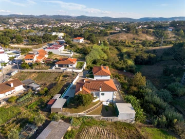 Moradia T3 para Venda em Batalha