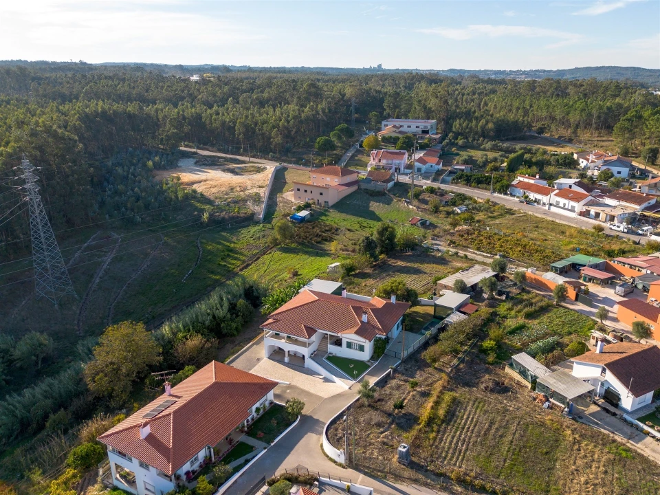Moradia T3 para Venda em Batalha Foto 54