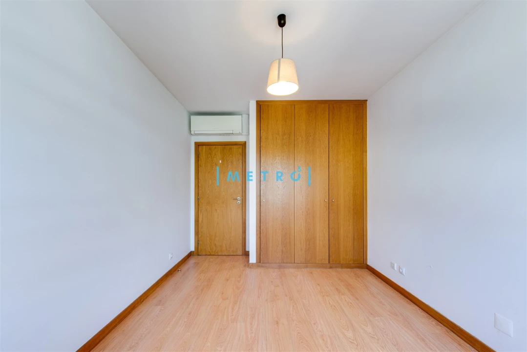 Apartamento T3 para Venda em Ramalde Foto 19