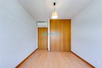 Apartamento T3 para Venda em Ramalde