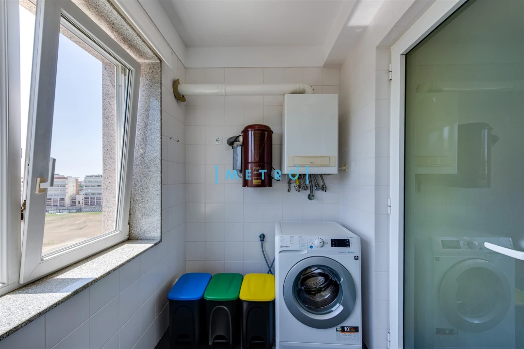 Apartamento T3 para Venda em Ramalde Foto 14