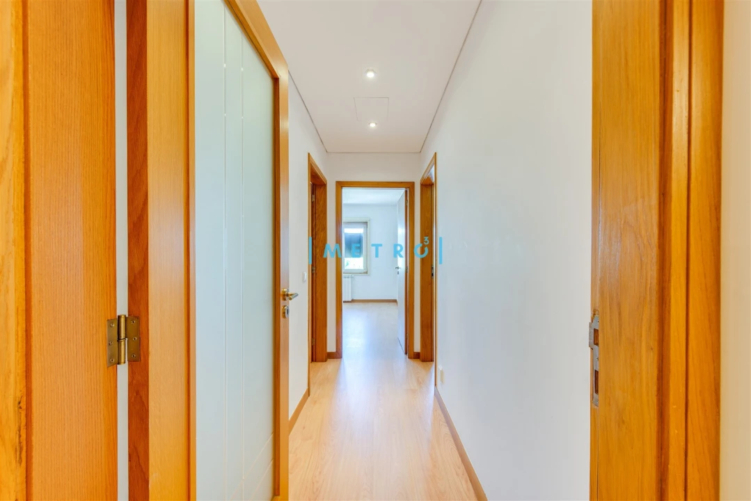 Apartamento T3 para Venda em Ramalde Foto 17