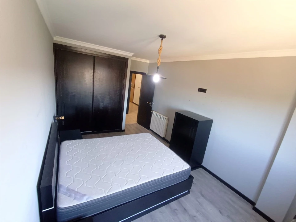 Apartamento T3 para Venda em Sé, Santa Maria e Meixedo Foto 29