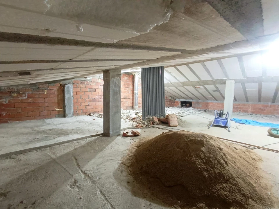 Apartamento T3 para Venda em Sé, Santa Maria e Meixedo Foto 44