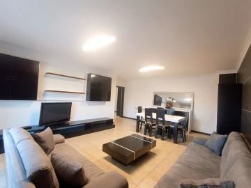 Apartamento T3 para Venda em Sé, Santa Maria e Meixedo