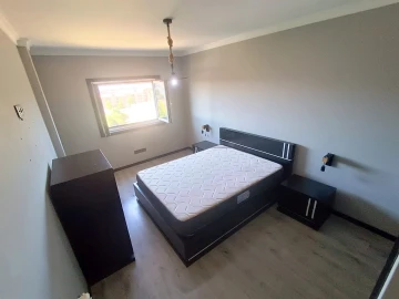 Apartamento T3 para Venda em Sé, Santa Maria e Meixedo