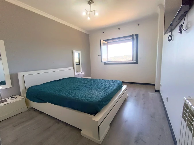 Apartamento T3 para Venda em Sé, Santa Maria e Meixedo Foto 24