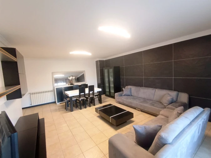 Apartamento T3 para Venda em Sé, Santa Maria e Meixedo Foto 9