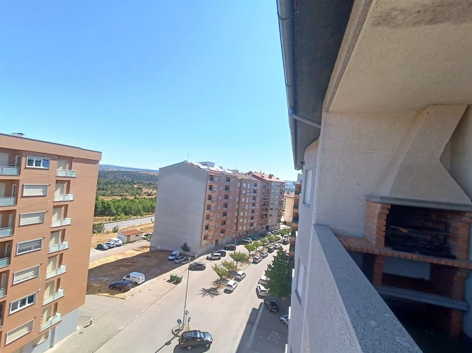 Apartamento T3 para Venda em Sé, Santa Maria e Meixedo Foto 6