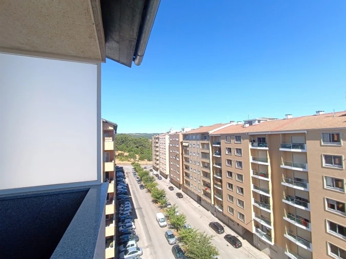 Apartamento T3 para Venda em Sé, Santa Maria e Meixedo Foto 36
