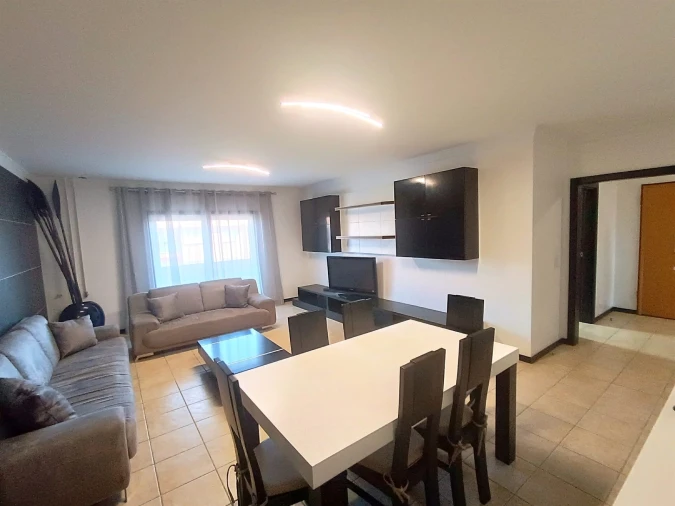 Apartamento T3 para Venda em Sé, Santa Maria e Meixedo Foto 5