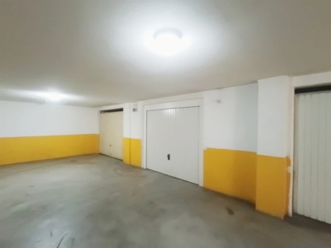 Apartamento T3 para Venda em Sé, Santa Maria e Meixedo Foto 47