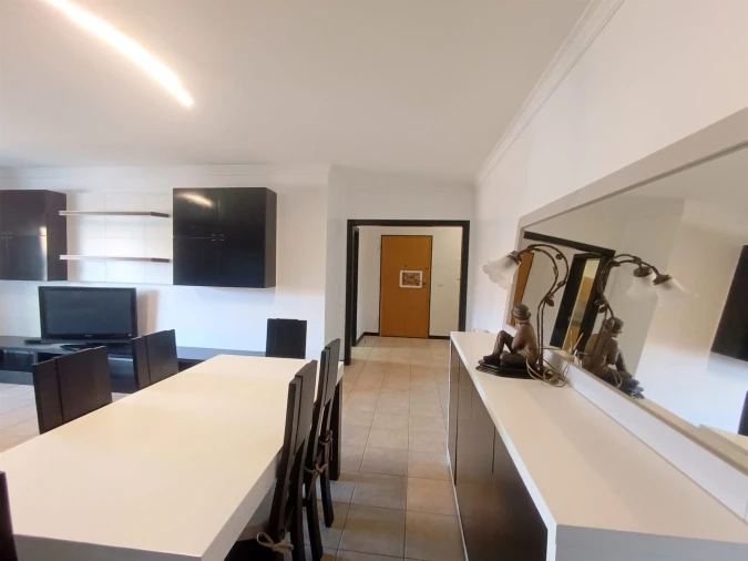Apartamento T3 para Venda em Sé, Santa Maria e Meixedo Foto 4