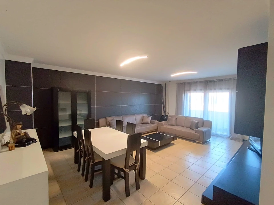Apartamento T3 para Venda em Sé, Santa Maria e Meixedo Foto 3