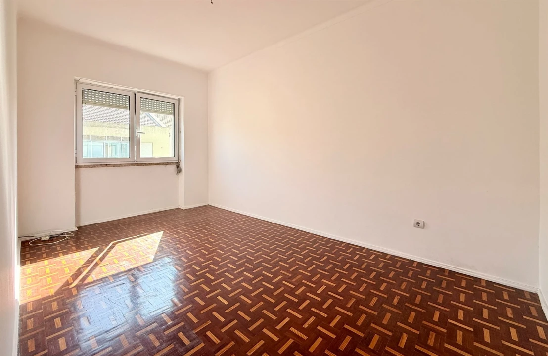 Apartamento T3 para Arrendamento em Moita Foto 7