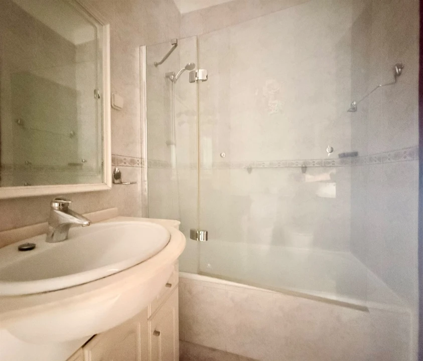 Apartamento T3 para Arrendamento em Moita Foto 5