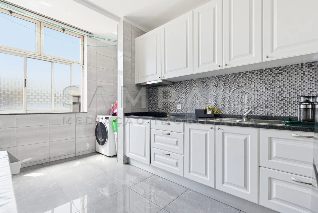 Apartamento T2 para Venda em Rio Tinto Foto 5