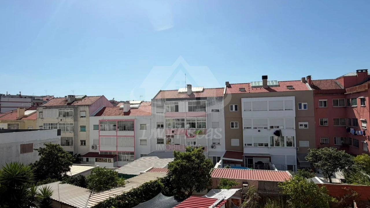 Apartamento T2 para Venda em Odivelas Foto 14
