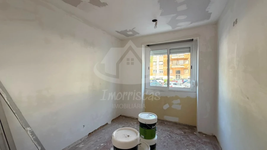 Apartamento T2 para Venda em Odivelas Foto 9