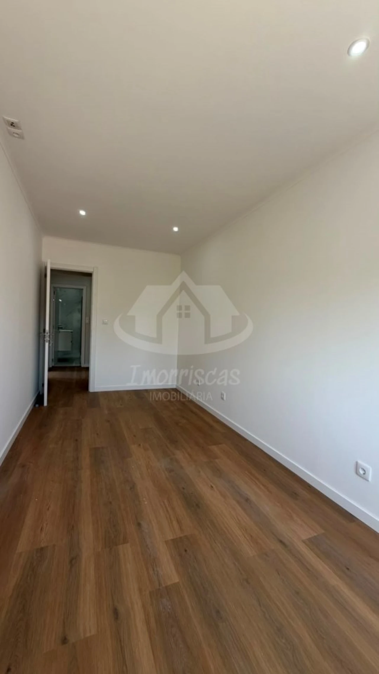 Apartamento T1 para Venda em Odivelas Foto 7