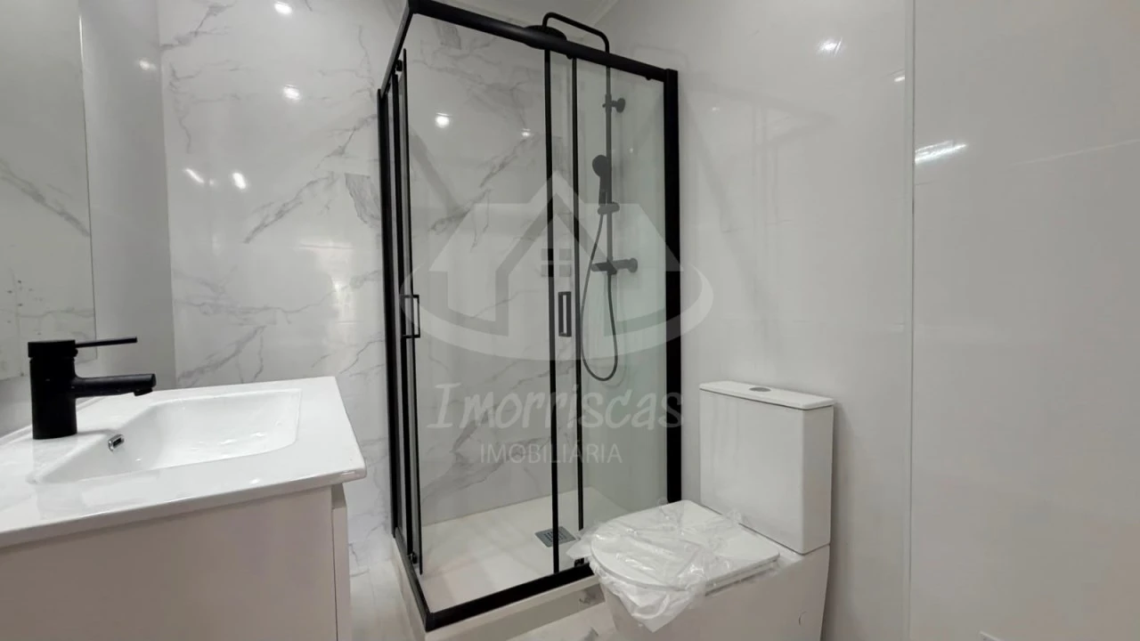 Apartamento T1 para Venda em Odivelas Foto 13