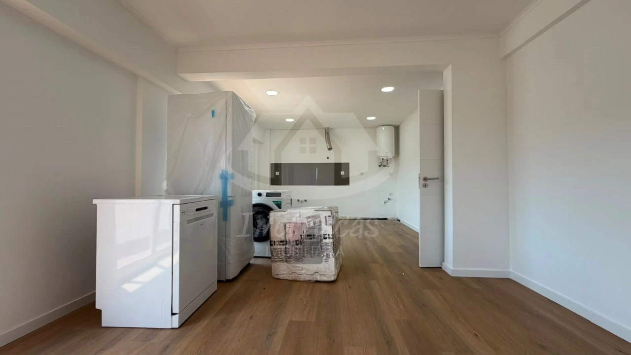 Apartamento T1 para Venda em Odivelas Foto 19