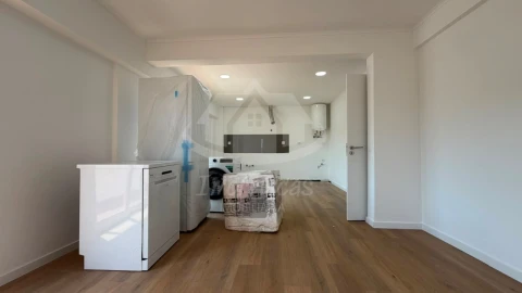 Apartamento T1 para Venda em Odivelas
