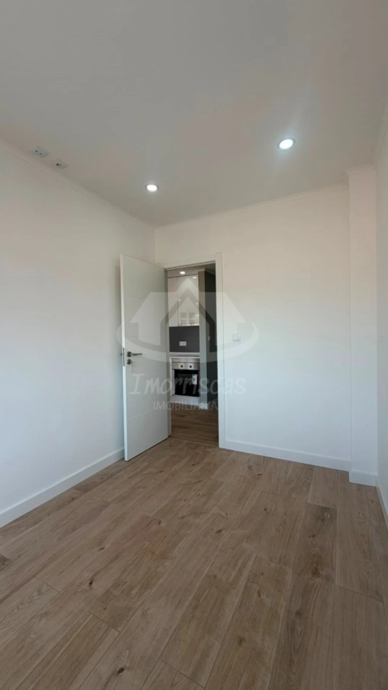 Apartamento T2 para Venda em Odivelas Foto 9