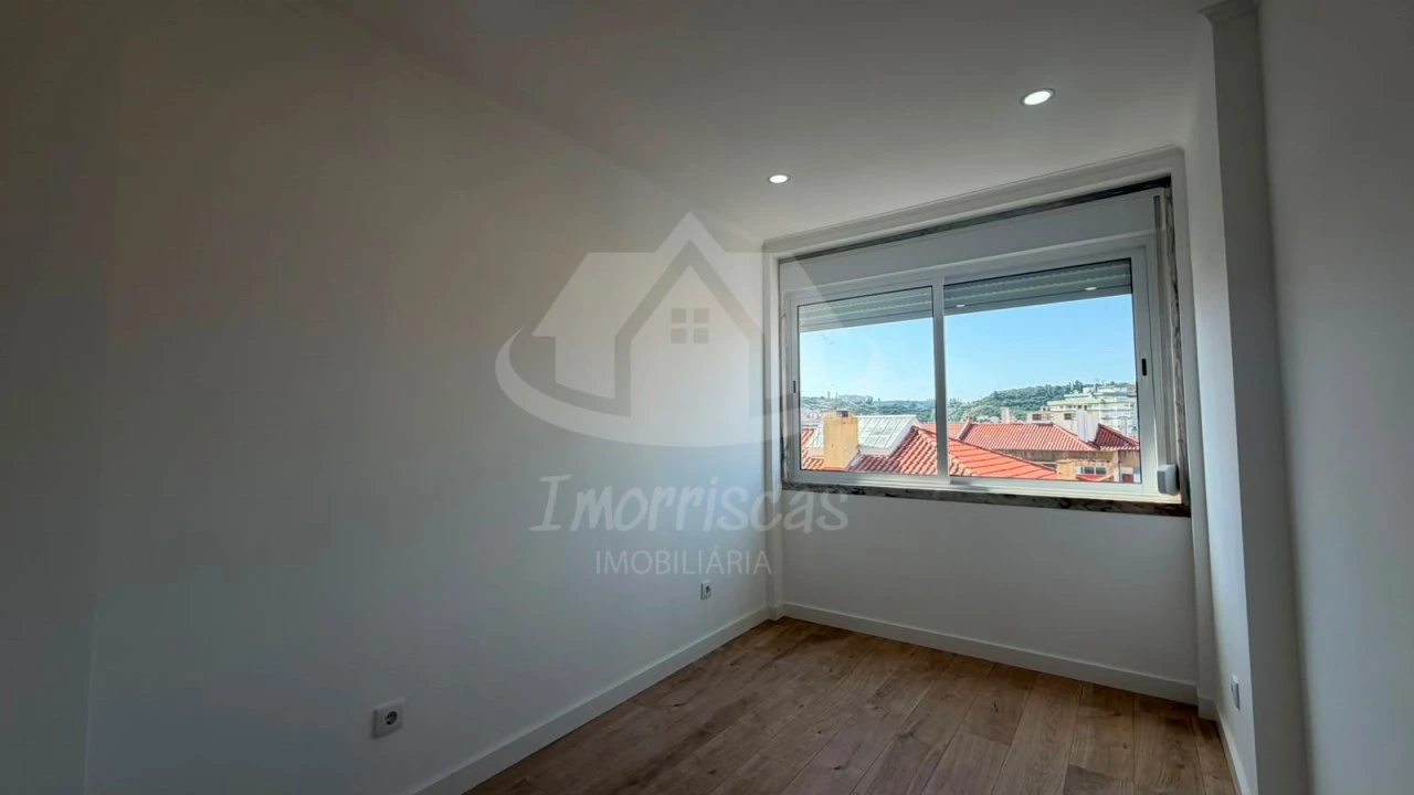 Apartamento T2 para Venda em Odivelas Foto 20