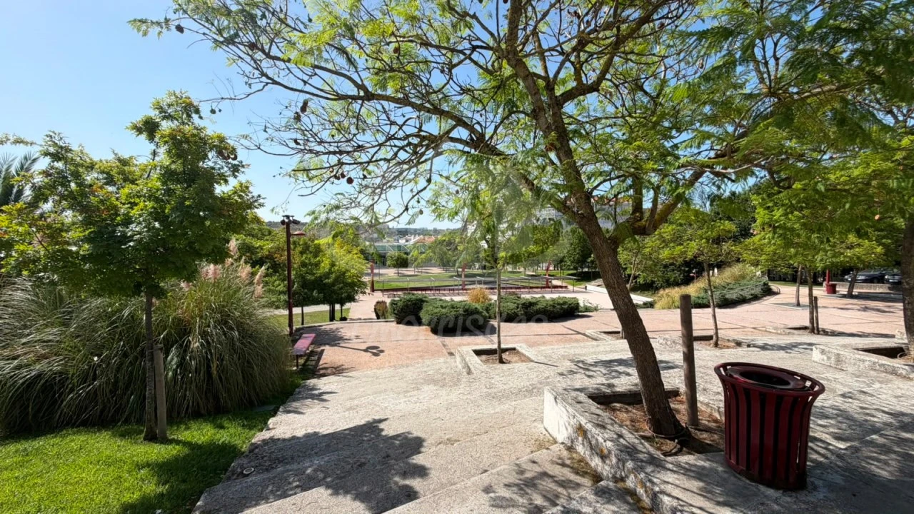 Apartamento T2 para Venda em Odivelas Foto 33