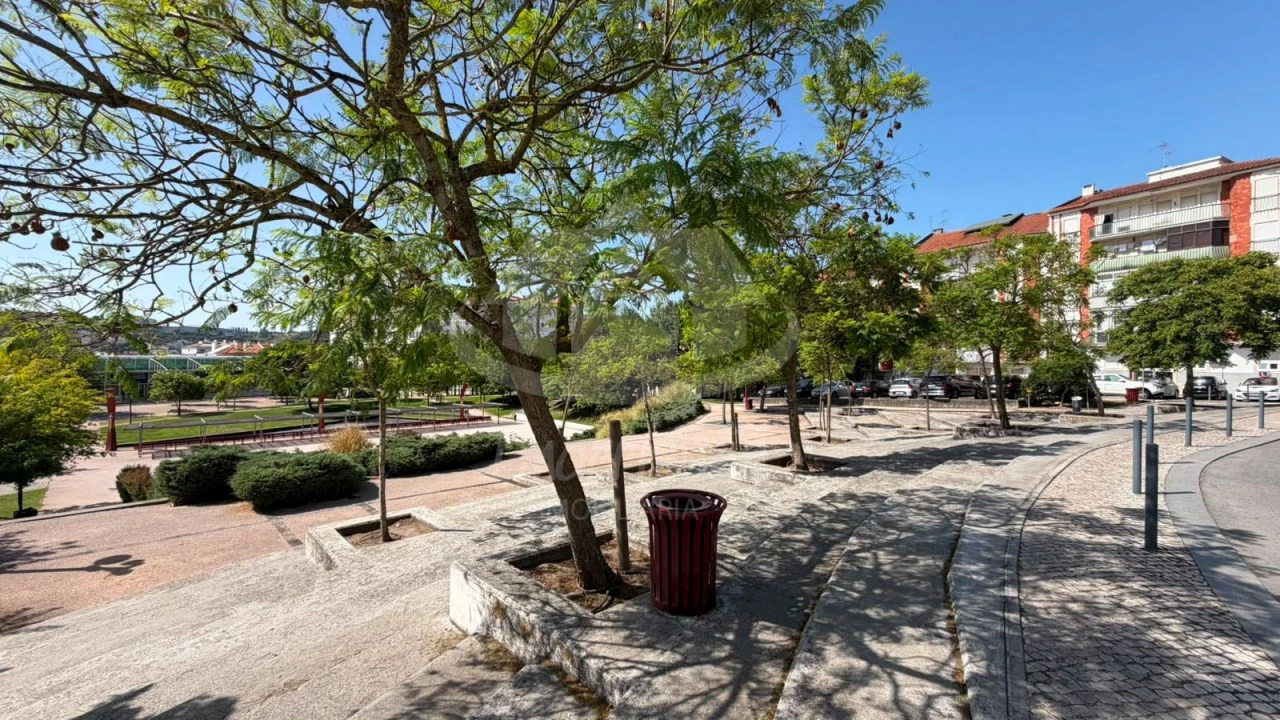 Apartamento T2 para Venda em Odivelas Foto 34