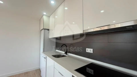 Apartamento T2 para Venda em Odivelas