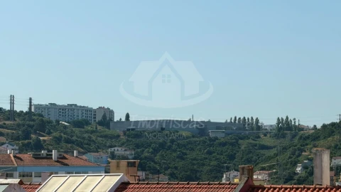 Apartamento T2 para Venda em Odivelas