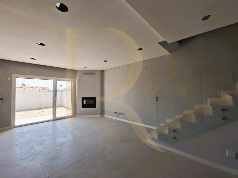 Moradia T3 para Venda em Fernao Ferro Foto 1