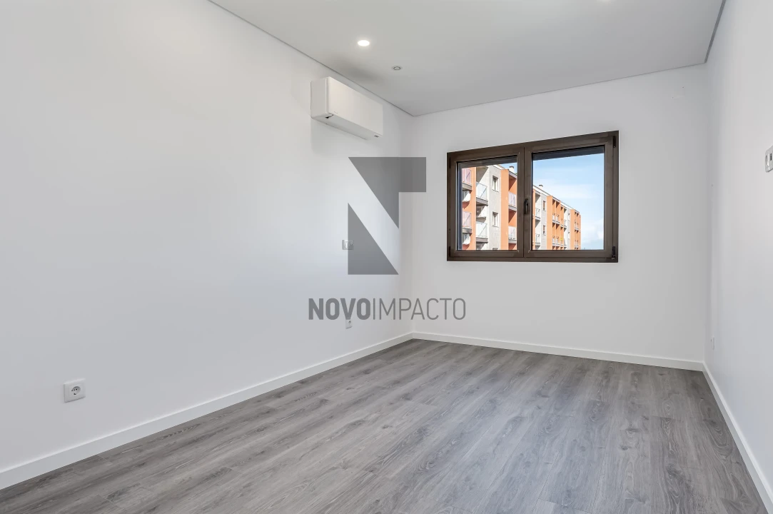 Apartamento T5 para Venda em Montijo e Afonsoeiro Foto 18