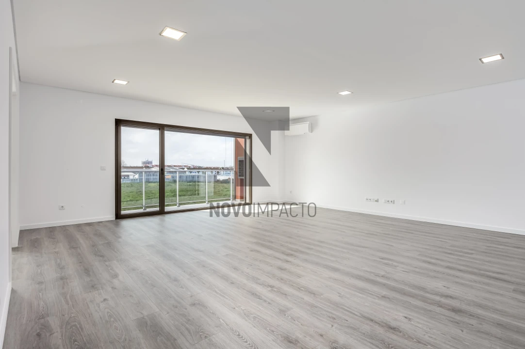 Apartamento T5 para Venda em Montijo e Afonsoeiro Foto 4