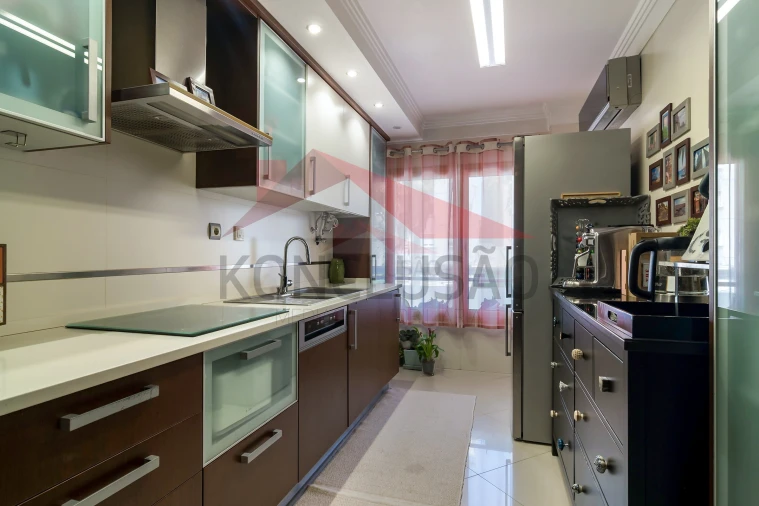 Apartamento T3 para Venda em Penha de França Foto 3