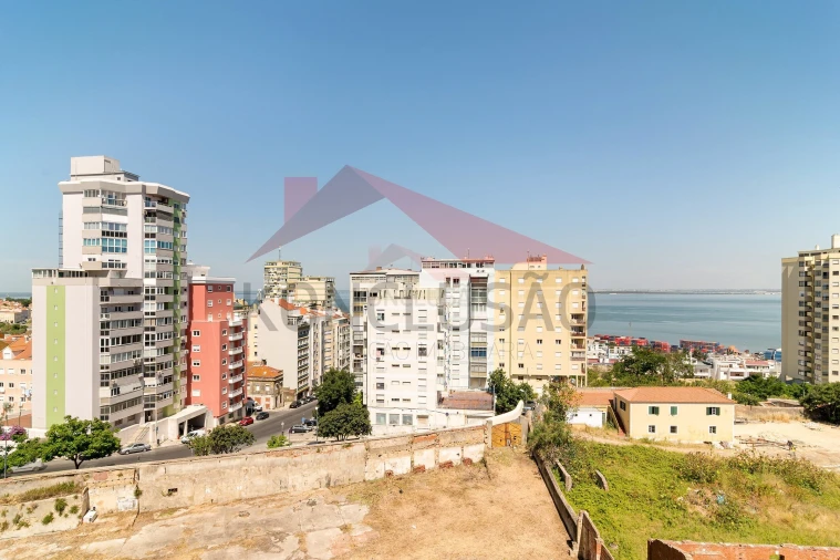 Apartamento T3 para Venda em Penha de França Foto 2