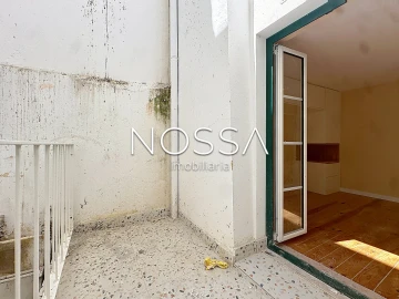 Apartamento T2 para Venda em Santa Maria Maior