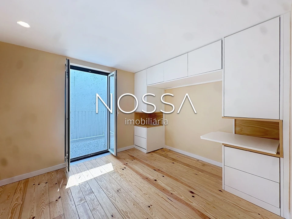 Apartamento T2 para Venda em Santa Maria Maior Foto 2
