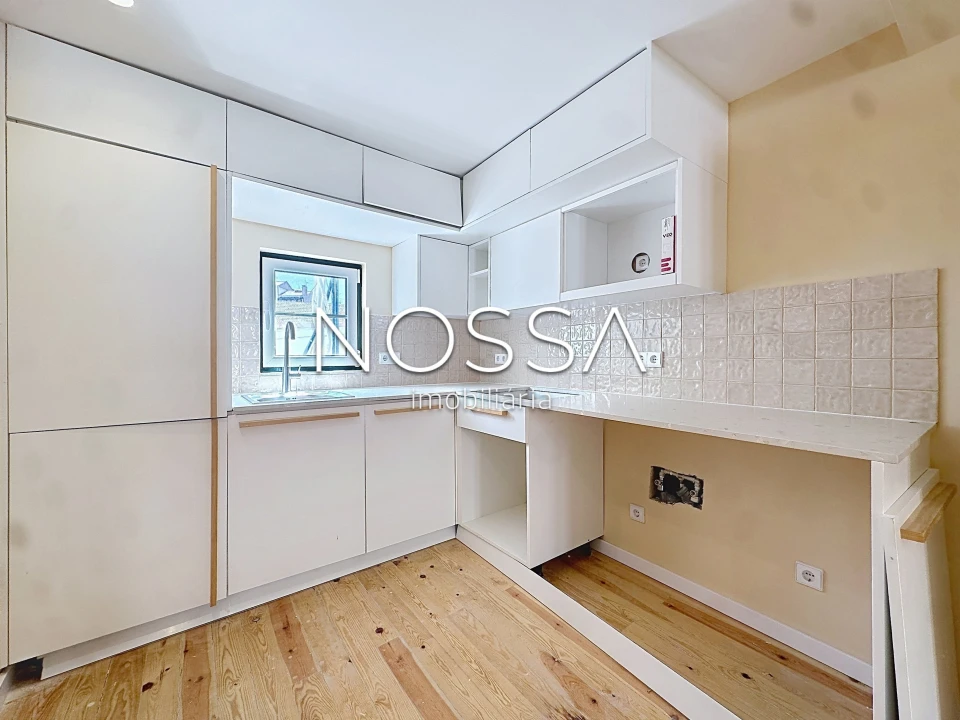 Apartamento T1 para Venda em Santa Maria Maior Foto 2